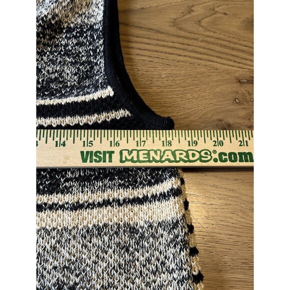 Jamie Scott Women's Sweater Vest Size Medium  Knit Buttons Winter Modern City - Picture 4 of 9